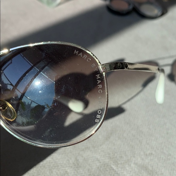Marc Jacobs sunglasses - Picture 2 of 4